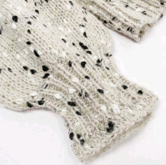 New size Xl brand new sweater. Super warm.Winter ready. NWOT - Picture 9 of 9